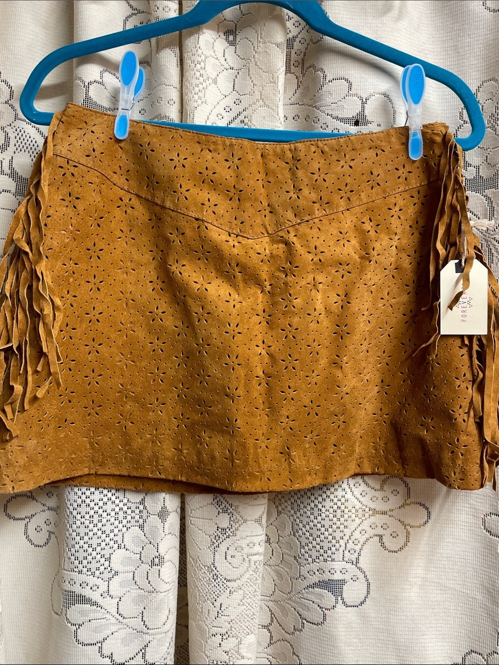 Forever 21 Tan Pig Skin Leather Eyelet Fringe Mini Skirt NWT Med.